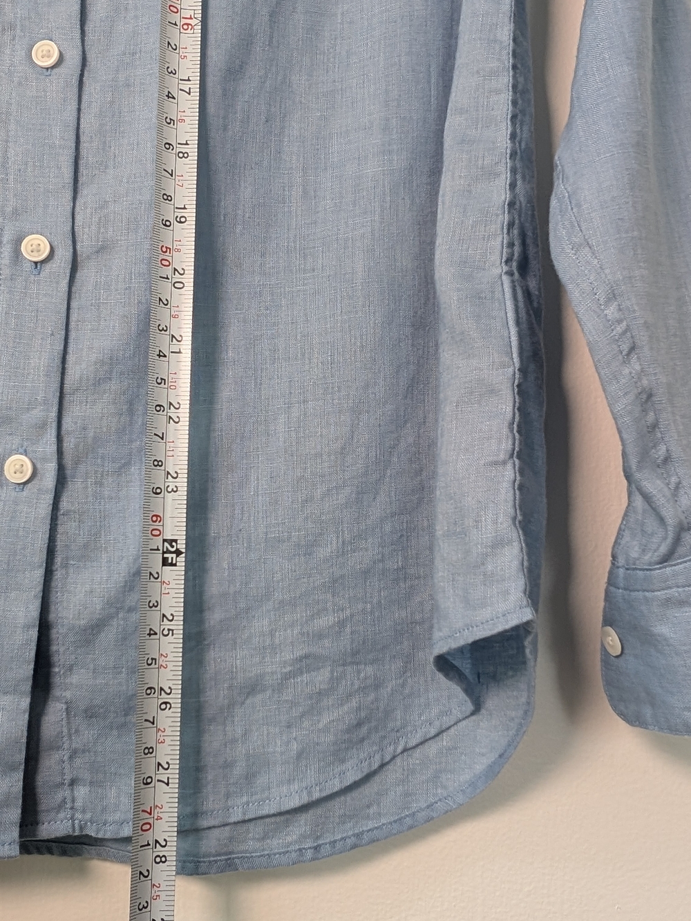 Uniqlo Pale Blue Women's Button-Down Dress Shirt - Picture 7 of 12